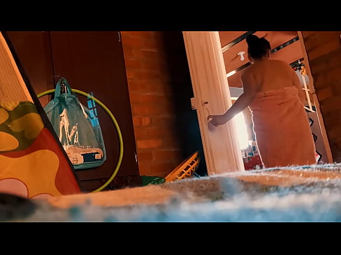 ❤️ Mein Onkel folgt mir in die Dusche, er fickt mich, während ich dusche. ☑ Quality porn bei uns ❌️❤
